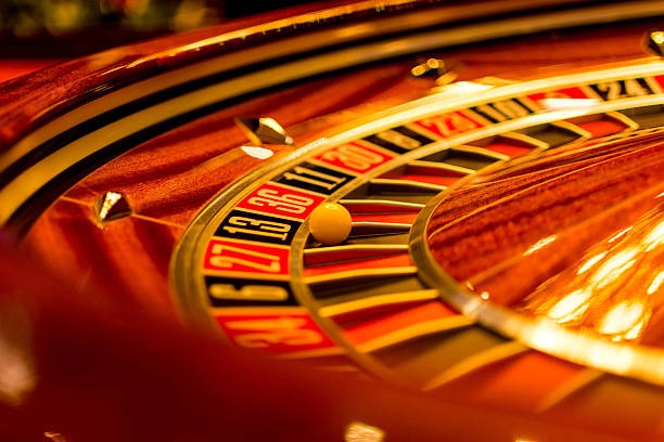 bandar angka platform interface showing slot games and sportsbook markets